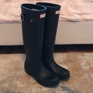 Tall hunter boots matte black